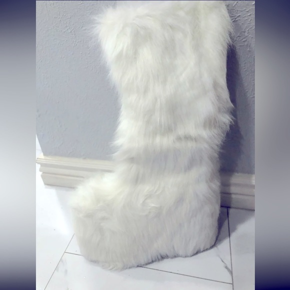 ❤️Ellie chunky heel platform fur boots❤️ - Picture 1 of 10